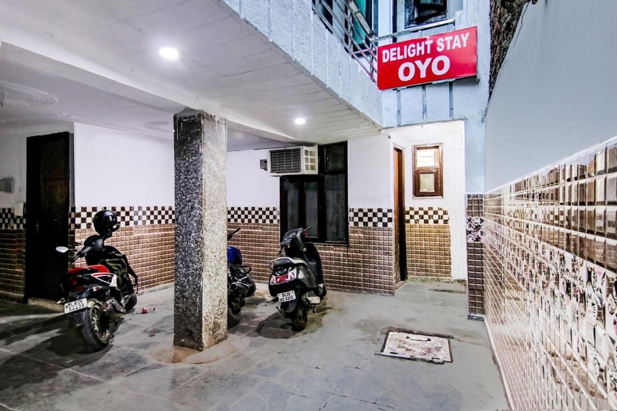 Hotel O Chaudhary Villa Nueva Delhi Exterior foto